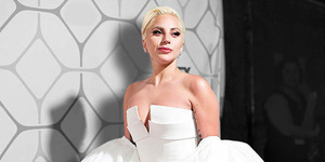 Lady Gaga - 5 Selebriti Cantik Hollywood Yang Mengaku Biseksual