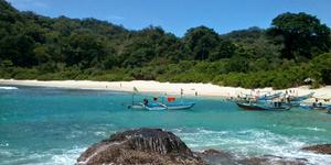Pantai Wedi Ireng Banyuwangi - 7 Pantai di Jawa Timur ini Cocok Jadi Destinasi Unggulan
