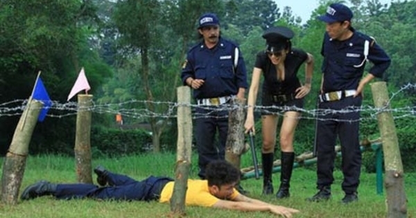 FOTO: Cuplikan Adegan 'Mama Minta Pulsa' - 6