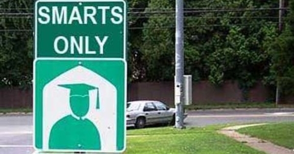 FOTO: Kumpulan Rambu-Rambu Lalu Lintas Lucu di Dunia - 7