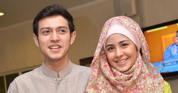 Hasil gambar untuk rifky balweel dan risty tagor